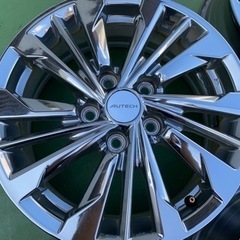 NISSAN セレナライダー純正ホイールの画像