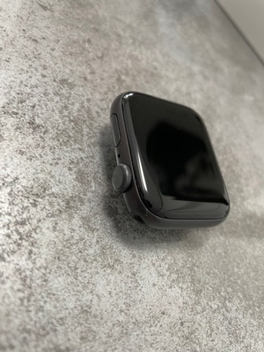 Apple Watch Series 5（GPSモデル）- 44mmスペースグレイアルミニウムケースとブラックスポーツバンド