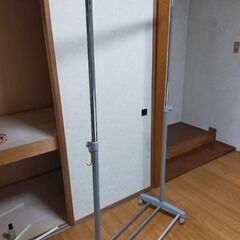 洋服掛け