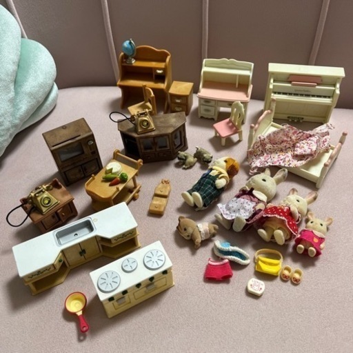 【お取引中】シルバニアファミリー 緑の丘のすてきなお家 幼稚園セット チョコレートラビットキッチン ファミリーカー
