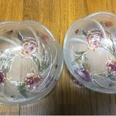 昭和レトロなガラスの器皿2枚の画像