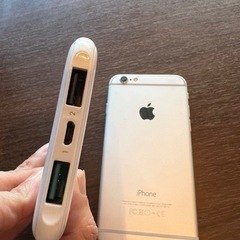 【内容変更の上再掲】バッテリーが相当劣化したiPhone6　auモデル　64gb（送料込み）の画像