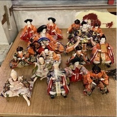 古い雛人形。一式。