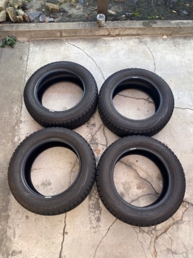 2019年製　スタッドレスタイヤ　205/60R16 8部山程度　BS