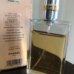 CHANEL アリュール　の画像