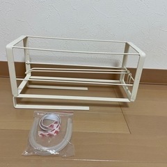 未使用　ベルメゾン　片手で切れる吊り戸棚下キッチンペーパーホルダーの画像