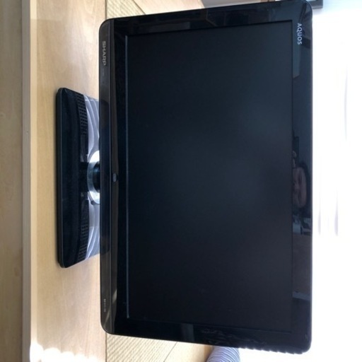 シャープ　19型液晶テレビ