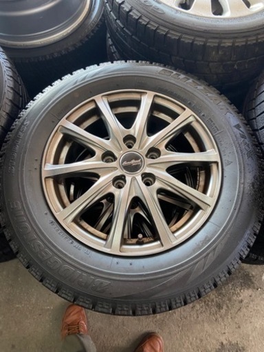 アルミホイール付きスタッドレスタイヤ★195/65/15★取り付け無料