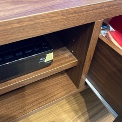 テレビボードの画像