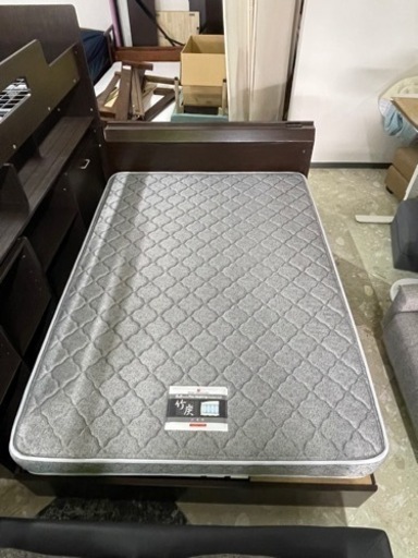 ダブルベッド　（フレーム・マットレス）　　　リサイクルショップ宮崎屋住吉店　21.11.12ｙ