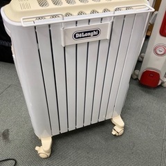 【🤩広めのお部屋にピッタリ🎶】デロンギ オイルヒーター RHJ7...