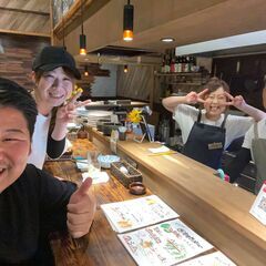 接客が好き、楽しい職場で働きたい方にピッタリ◎Wワーク・副業向けの深夜スタッフ募集の画像