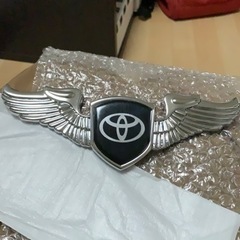 羽付きエンブレム🚗の画像
