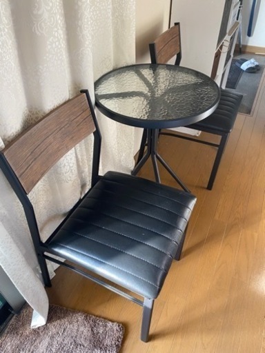ガラステーブルイスセット