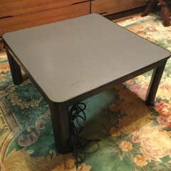 昨シーズンのみ使用のコタツ　取りに来てくれる方限定　エレベーター...