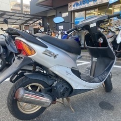 爆速‼️加速抜群‼️ライブディオZX 金フォーク、ホイール　【配送可能】の画像