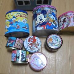 廃盤品ヴィンテージボックスディズニーキャラ缶など大量まとめ売りの画像