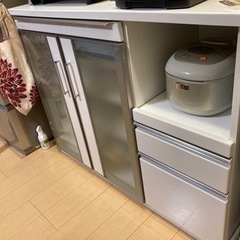 ※お引渡し先決まりました※【3000円】カップボード　ホワイト　...