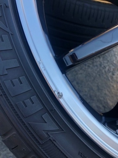 エスカーダ　18インチ　7.5j pcd114.3