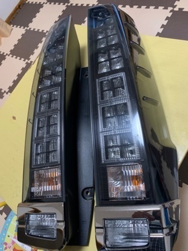 80ヴォクシー 前期純正テール