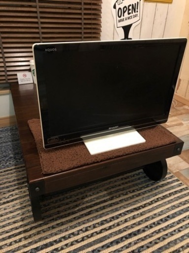SHARP  LED AQUOS    2012年製