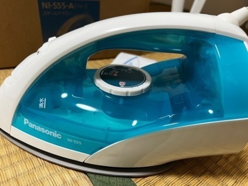 1000円　スチームアイロン