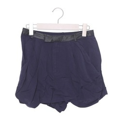 新品未使用　THE EMPORIUM　ウエスト合成皮革コクーンショートパンツ　ネイビーの画像