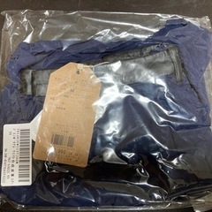 新品未使用　THE EMPORIUM　ウエスト合成皮革コクーンショートパンツ　ネイビーの画像