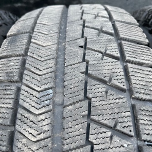 バリ山　BRIDGESTONE VRX 215/65R16 スタッドレス  タイヤ　2017年製