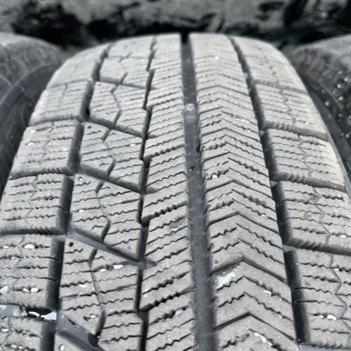 極上タイヤ　BRIDGESTONE VRX 155/65R13 スタッドレス  タイヤ　2015年製