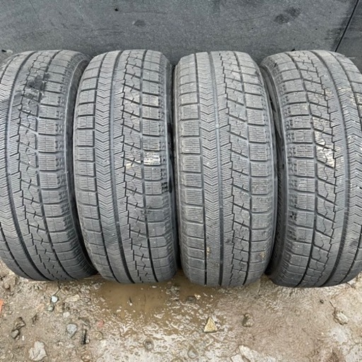 極上タイヤ　BRIDGESTONE VRX 205/60R16 スタッドレス  タイヤ　2018年製