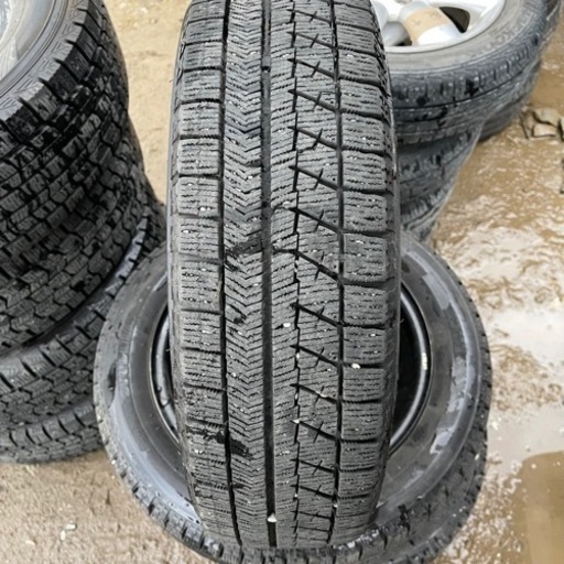 バリ山　BRIDGESTONE VRX 155/65R14 スタッドレス  タイヤ　2017年製　鉄ホイール付き