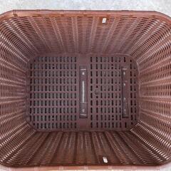 自動車　荷台に載せるかごの画像