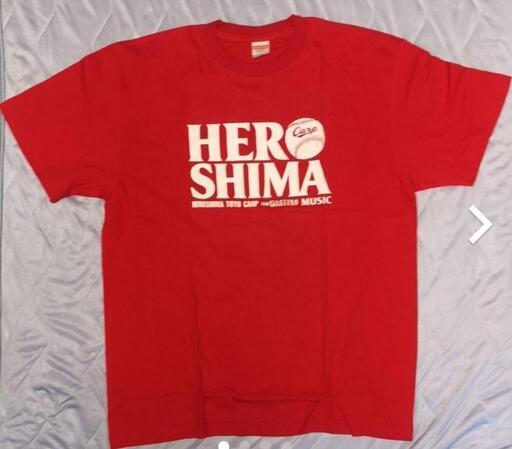 カープと、ライブハウスのクラブクアトロのコラボTシャツ