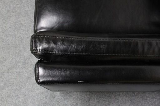 三人掛け 皮革合皮 レザーロータイプ 肘付き ヴィンテージ風 ファミリー かっこいい  ソファー 中古家具 店頭引取歓迎 R4553)