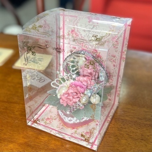宝石箱のプリザーブドフラワー