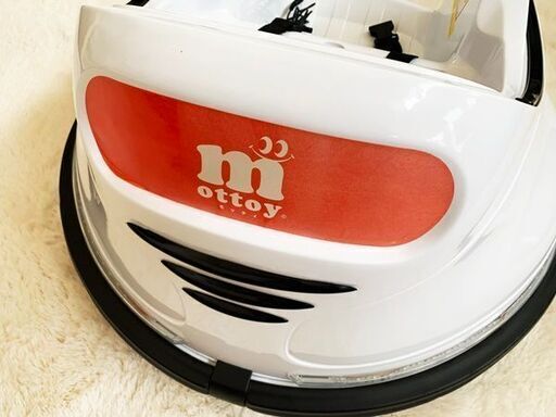 mottoy モッティ おしゃべり機能付のモビリティトイ 電動乗用 くるくる回ります