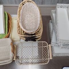 トレイやかご、たくさんあるので譲ります【豊島区南長崎まで取りに来ていただける方限定】の画像