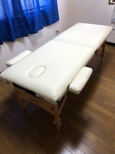 折りたたみマッサージベッド
