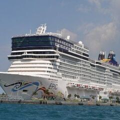 魅力あるクルーズ（豪華客船で旅行を楽しみましょう！！） 