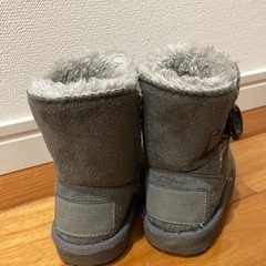 kidsムートンブーツの画像