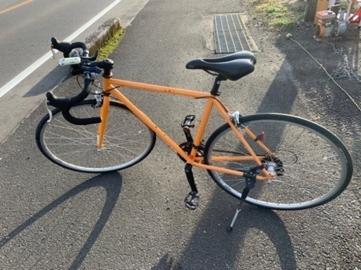 アートサイクルスタジオ　ロードバイク