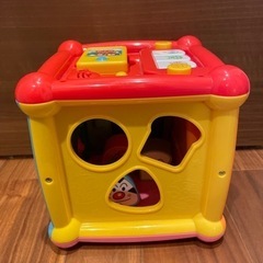 無料でお譲りします　アンパンマンの知育玩具の画像