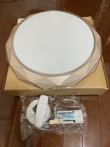シーリングライト　新品
