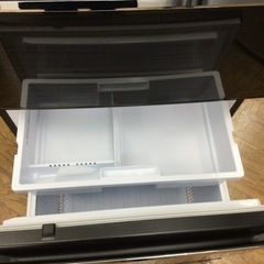 ＃K-17【ご来店いただける方限定】MITUBISHIの3ドア冷凍冷蔵庫です