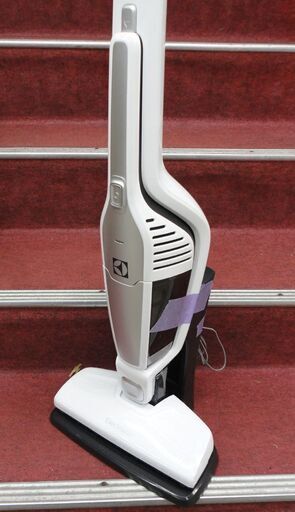 札幌 エルゴラピード コードレス掃除機 ZB3150Y エロクトロラックス 2WAY 本郷通店