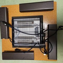コタツ　小型　折り畳み式　布団一式の画像