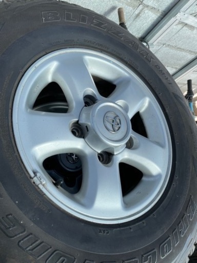 【４本セット】ランクル　純正　ホイール&スタッドレスタイヤ　セット　バリ山