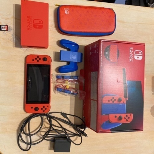 マリオ3Dワールド付き　ニンテンドースイッチ　限定マリオカラー本体