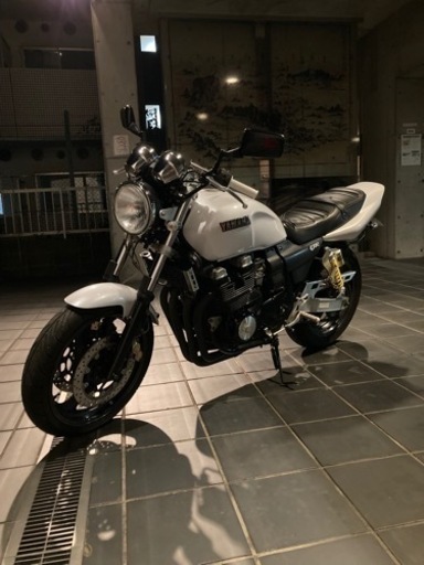 ヤマハ　xjr400r 4hm 2000年最終型　車検有即乗り可 ヤマハxjr400r 4hm 2000年最終型車検有即乗り可 (hi) 武蔵溝ノ口の
